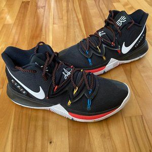 Nike Kyrie 5's - Friends Edition